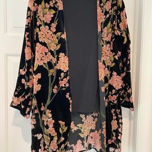 Floral print and black velvet open cardigan topper.